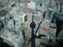 La sombra de la Torre CN sobre el centro de Toronto, vista desde lo alto de la torre